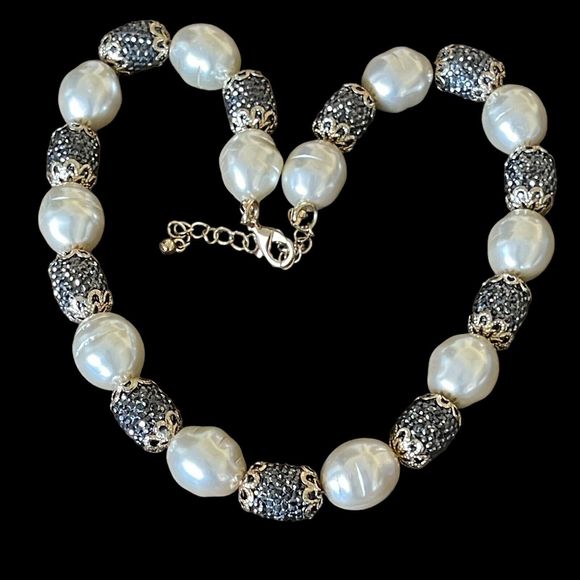 Chunky Bold Faux Pearl Pave Set Black Rhinestone Necklace Gold Tone Filigree - Picture 1 of 5